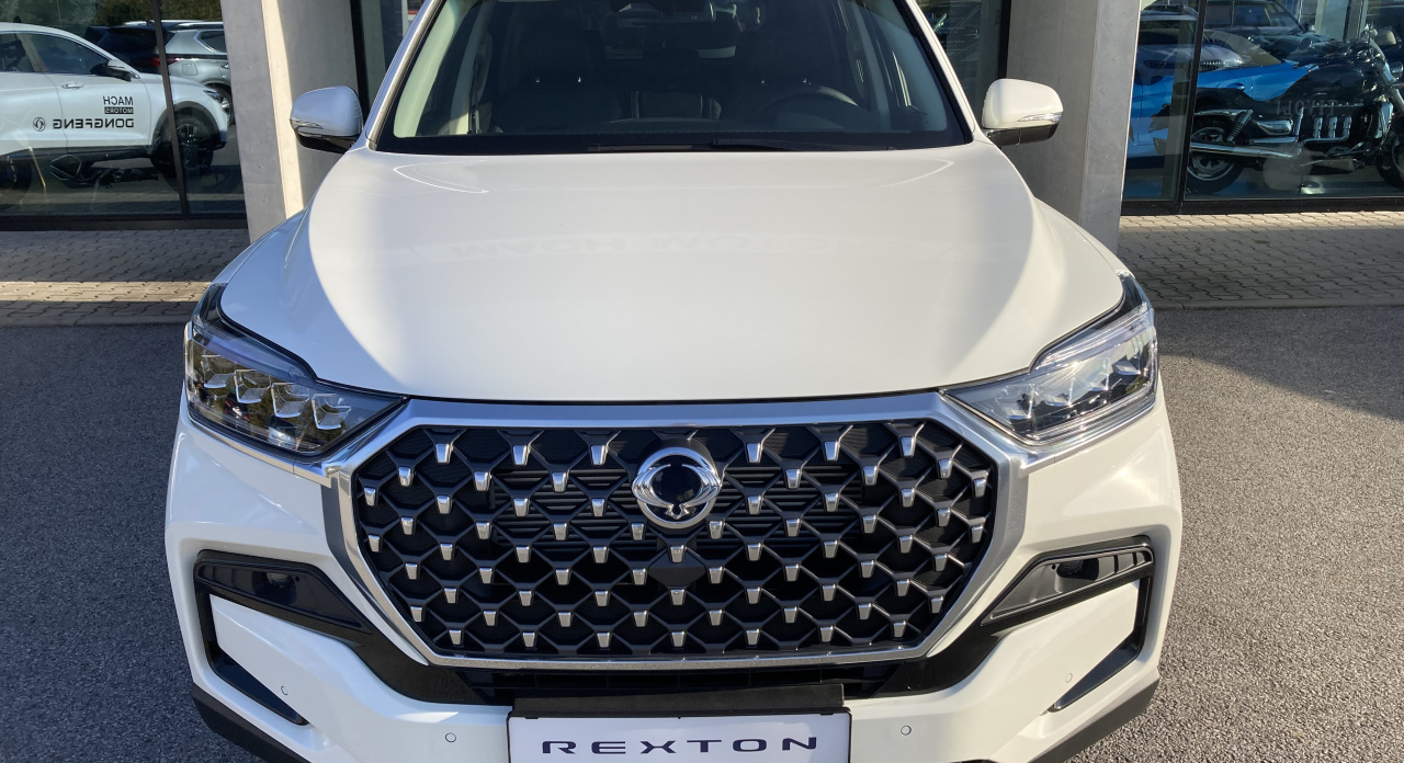 KGM Rexton Club 62042