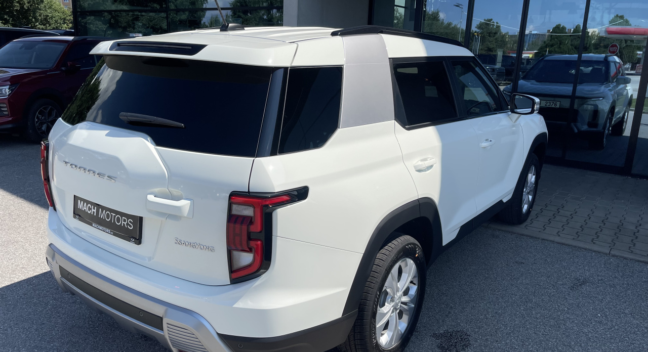 KGM Torres SUV 1.5 e-XGi Style 62512